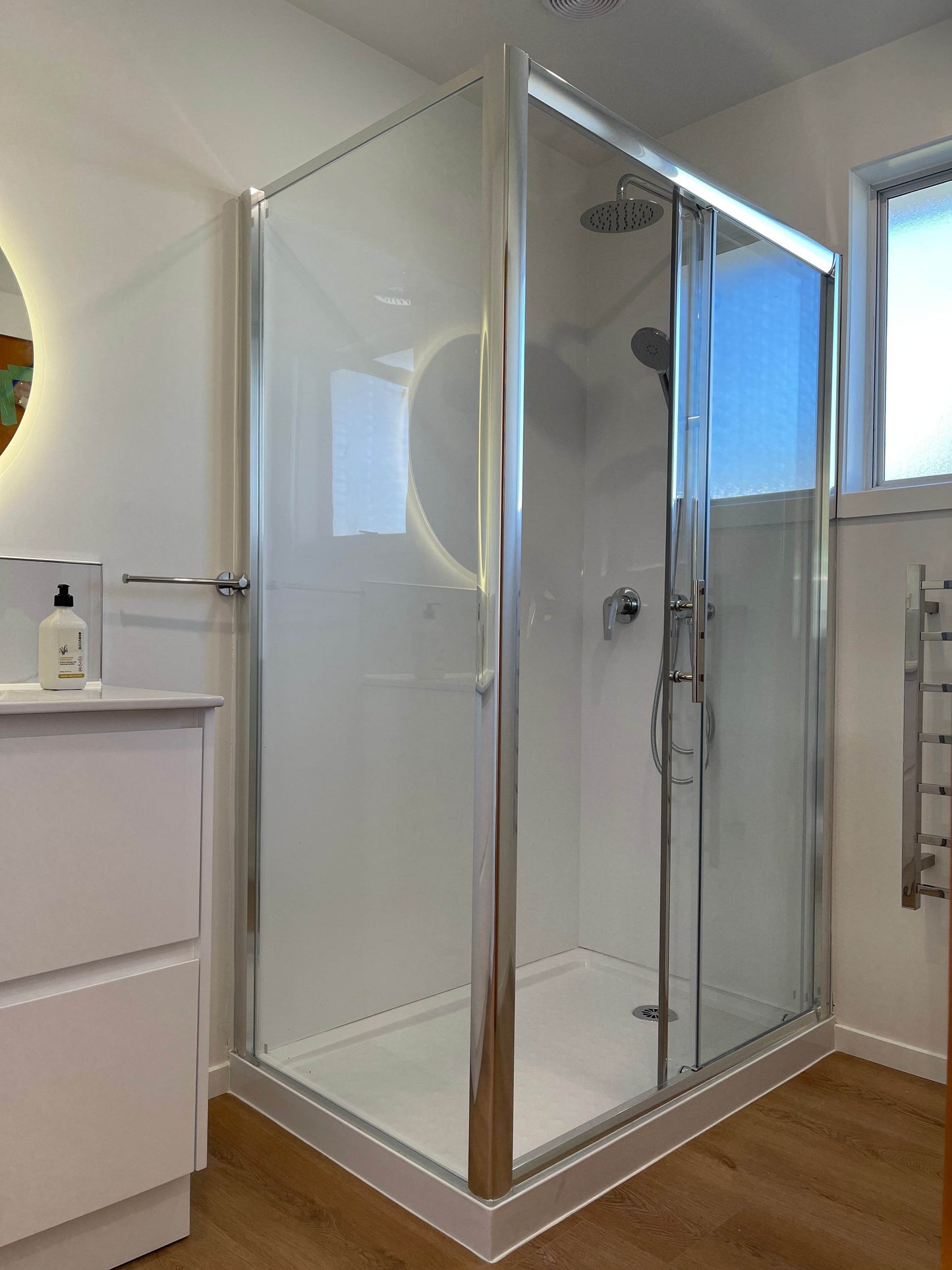 1100X750MM CHROME SLIDING DOOR SHOWER KIT - 2 SIDED - The Tile Collection™