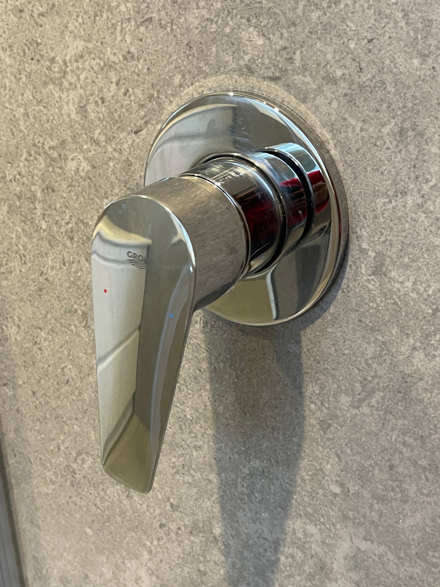 GROHE TEMPESTA COSMOPOLITAN 100 SHOWER RAIL SET 4 SPRAYS