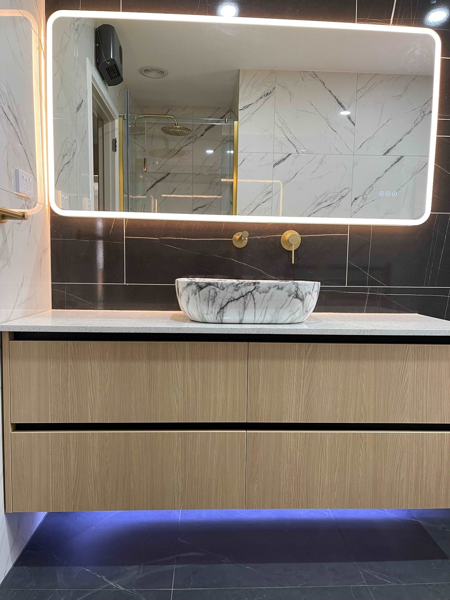 1500X750MM ZEPHYR LED MIRROR | DEMISTER | 3 COLOUR LIGHTS | ROUND EDGES - The Tile Collection™