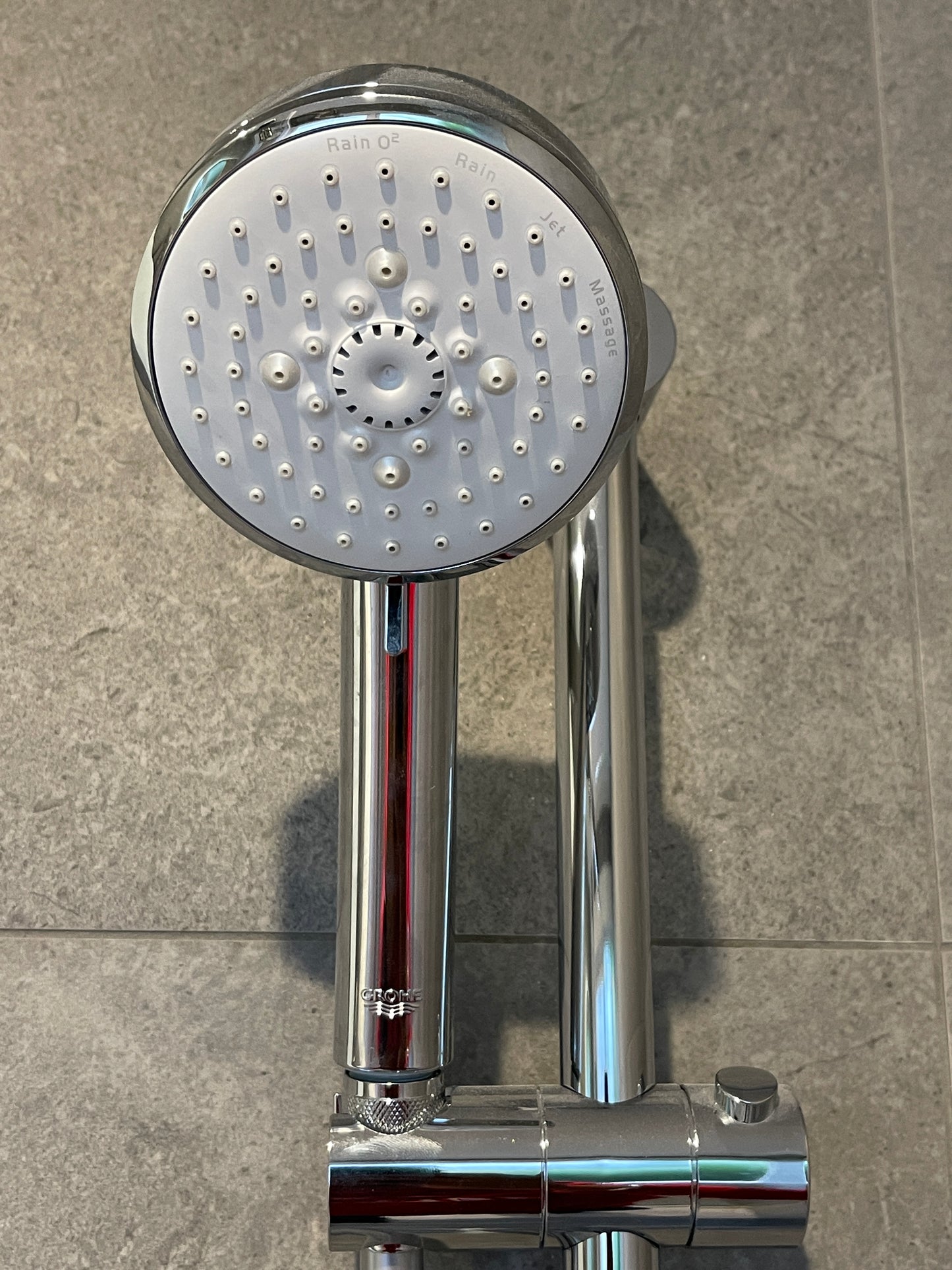 GROHE TEMPESTA COSMOPOLITAN 100 SHOWER RAIL SET 4 SPRAYS