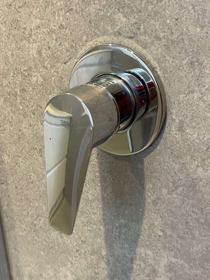 GROHE TEMPESTA COSMOPOLITAN 100 SHOWER RAIL SET 4 SPRAYS