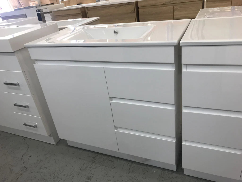 900MM MADRID WHITE GLOSS PLYWOOD FLOORSTANDING VANITY WITH CERAMIC TOP - The Tile Collection™