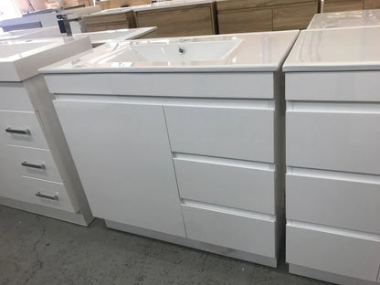 900MM MADRID WHITE GLOSS PLYWOOD FLOORSTANDING VANITY WITH CERAMIC TOP - The Tile Collection™