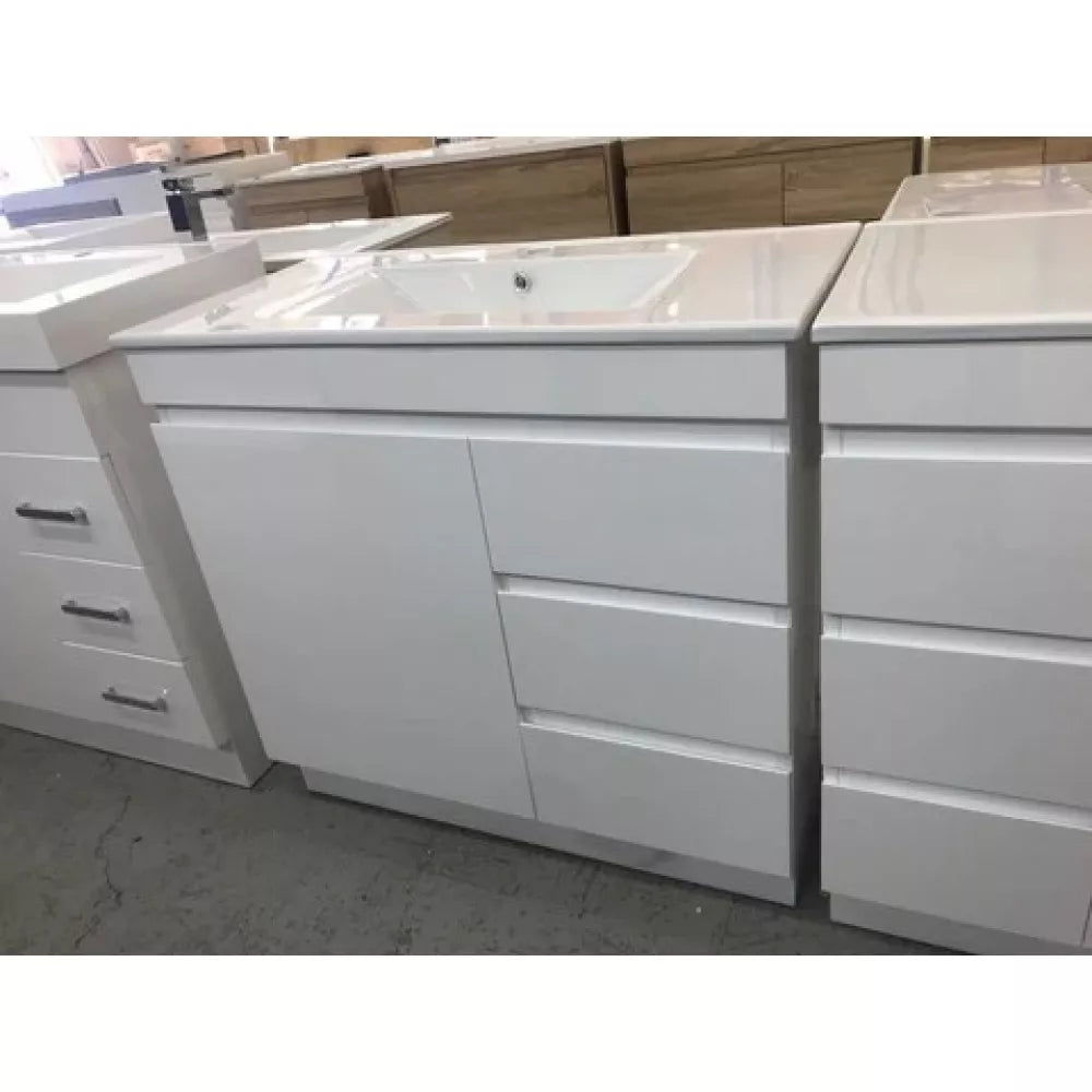 750MM MADRID PLYWOOD WHITE GLOSS FREESTANDING VANITY WITH CERAMIC TOP - The Tile Collection™