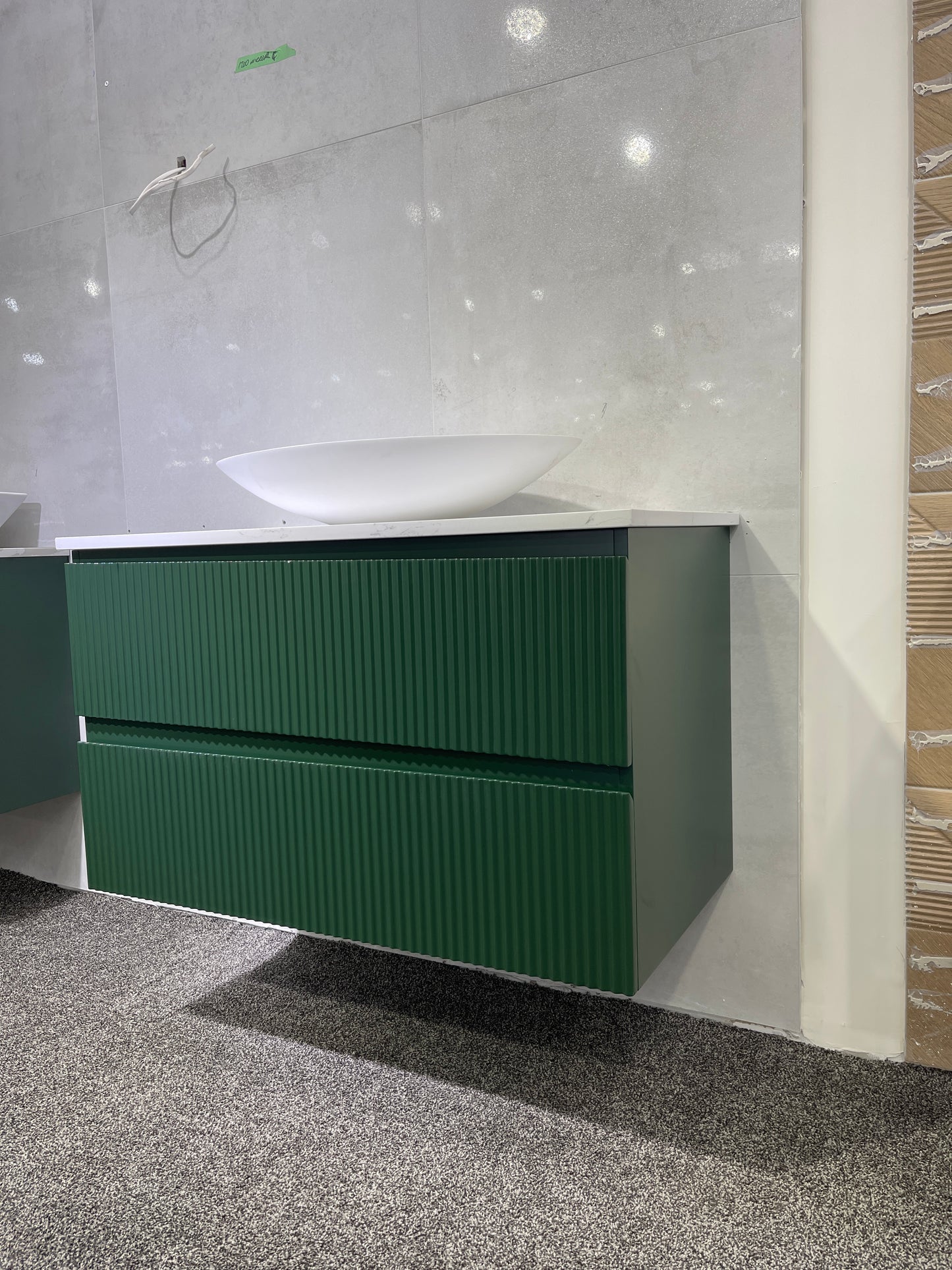 VERTO WILD 900MM PLYWOOD WALL HUNG VANITY - FOREST GREEN, FLUTED FRONT WITH CERAMIC TOP