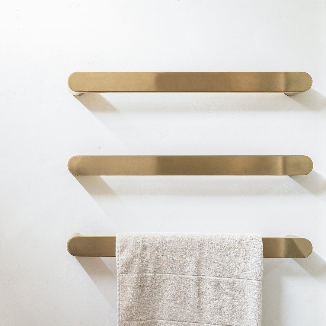 12V ROUND HORIZONTAL SINGLE HEATED TOWEL BAR | 600MM | 5 COLOURS | DN