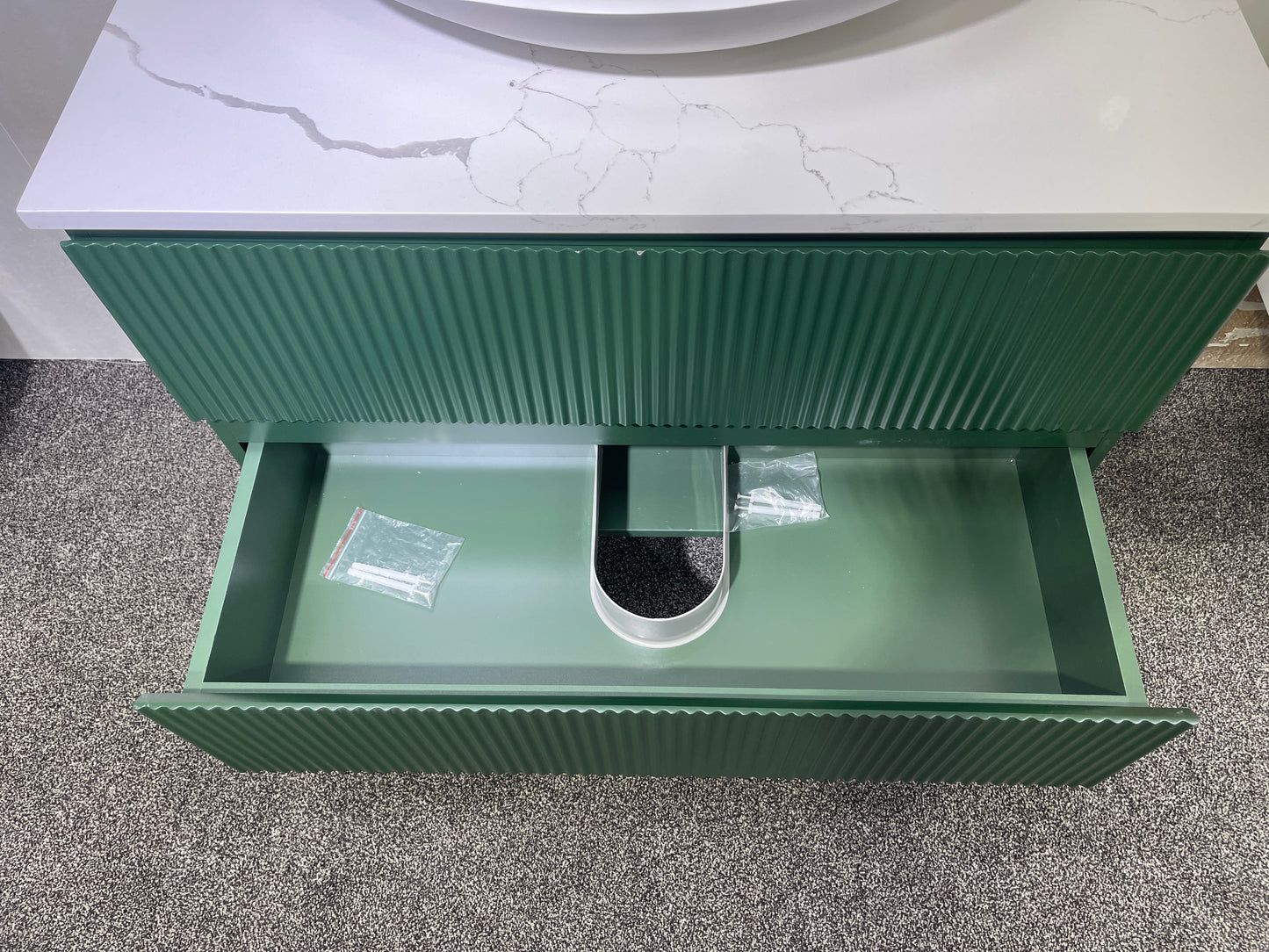 VERTO WILD 900MM PLYWOOD WALL HUNG VANITY - FOREST GREEN, FLUTED FRONT WITH CERAMIC TOP