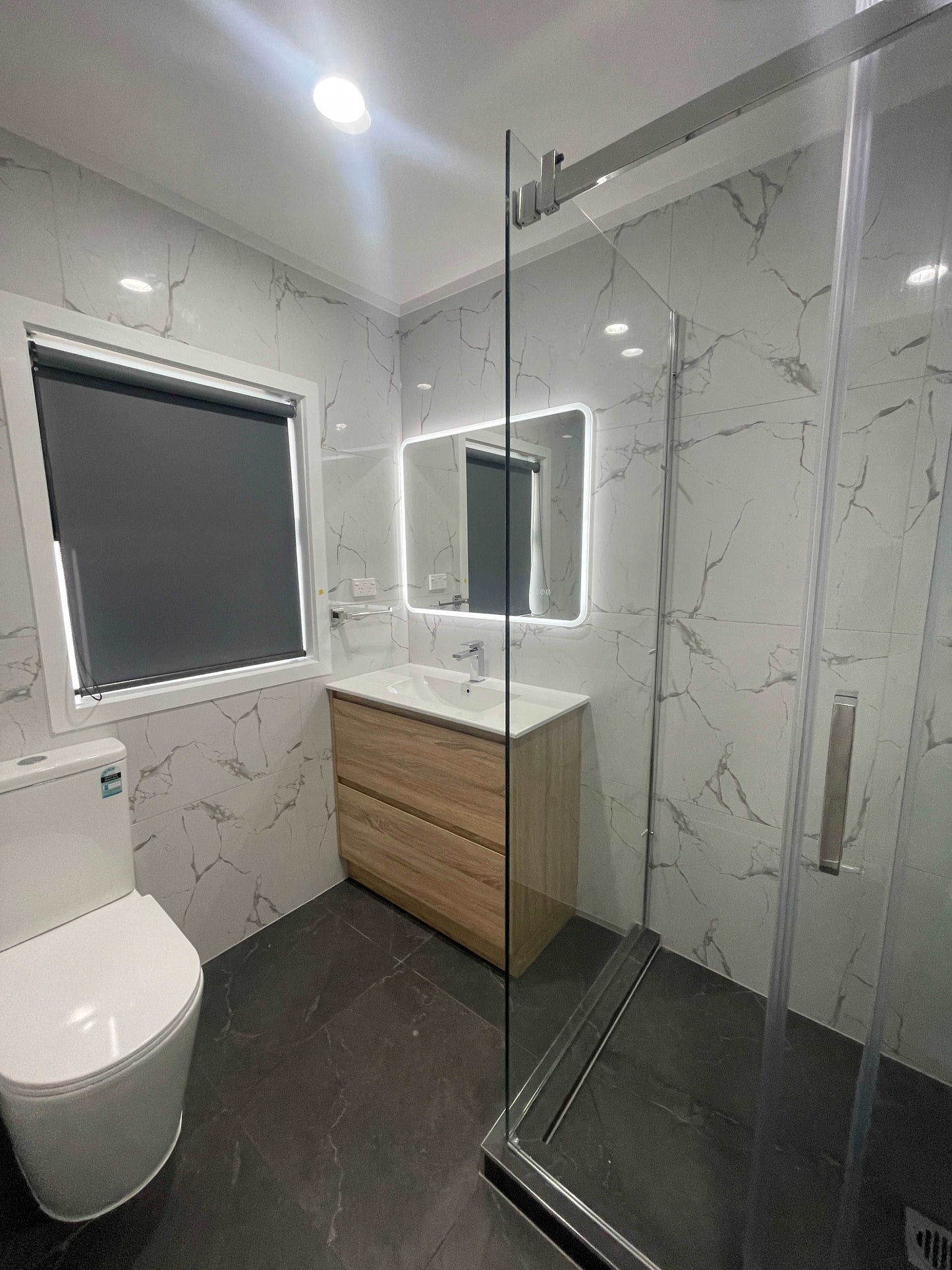 900MM POLO LIGHT OAK PLYWOOD FREESTANDING VANITY WITH CERAMIC TOP - The Tile Collection™