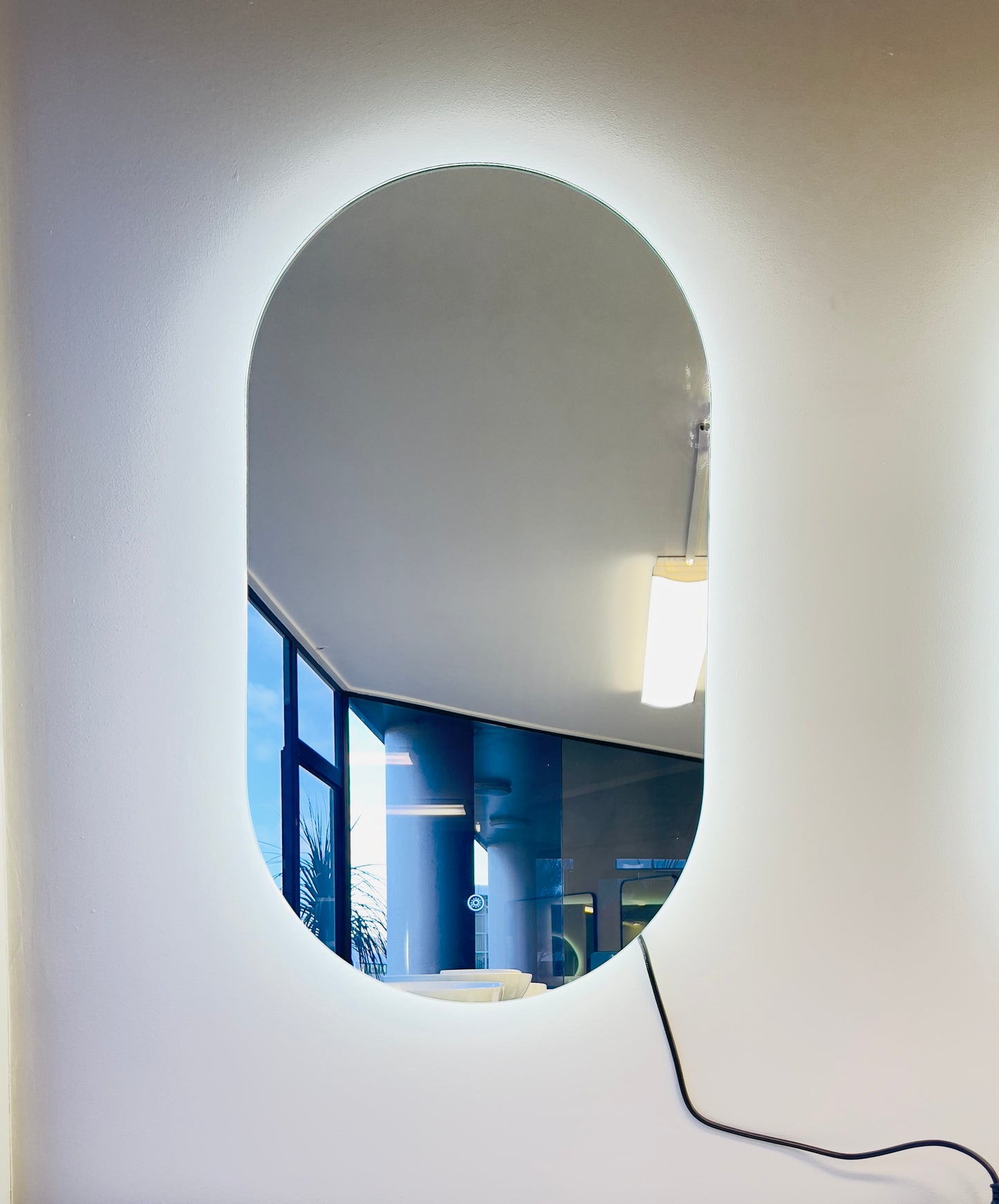 900x500MM BACKLIT PILL SHAPE LED MIRROR WITH TOUCH SENSOR BC| DEFOGGER | 3 COLOURS LIGHTS - The Tile Collection™